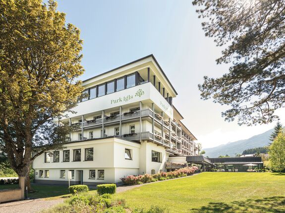 Park Igls exterior view in summer 