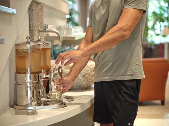 Teestation im Park Igls