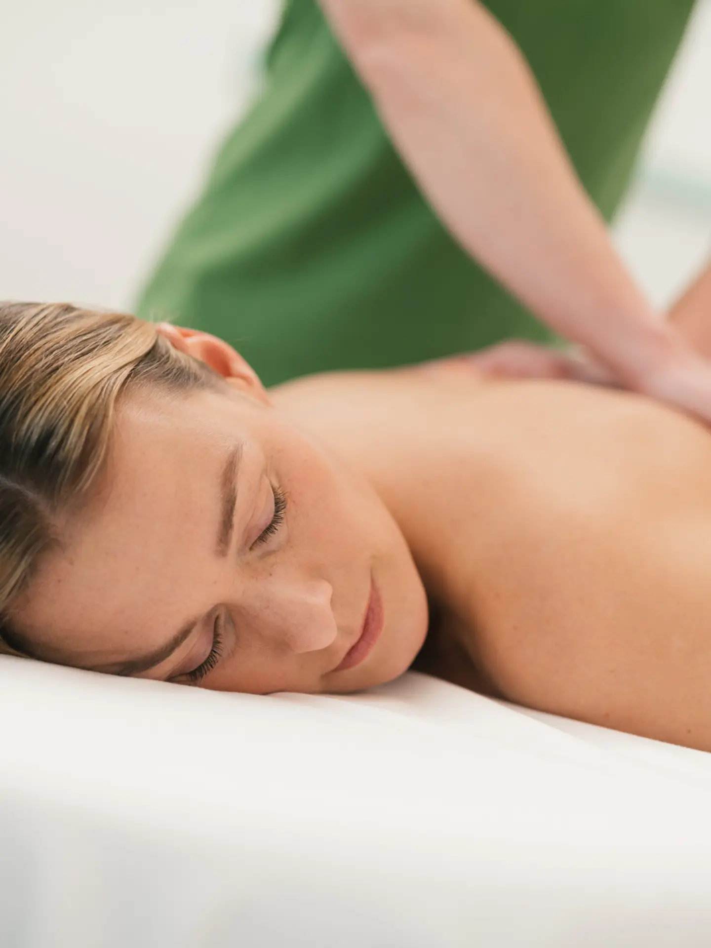 Rückenmassage Frau