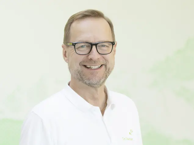 Dr. Peter Gartner