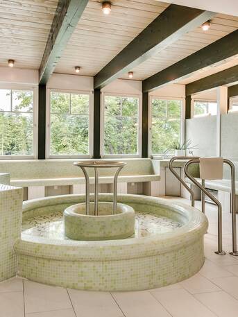 Kneipp basin in Igls Park