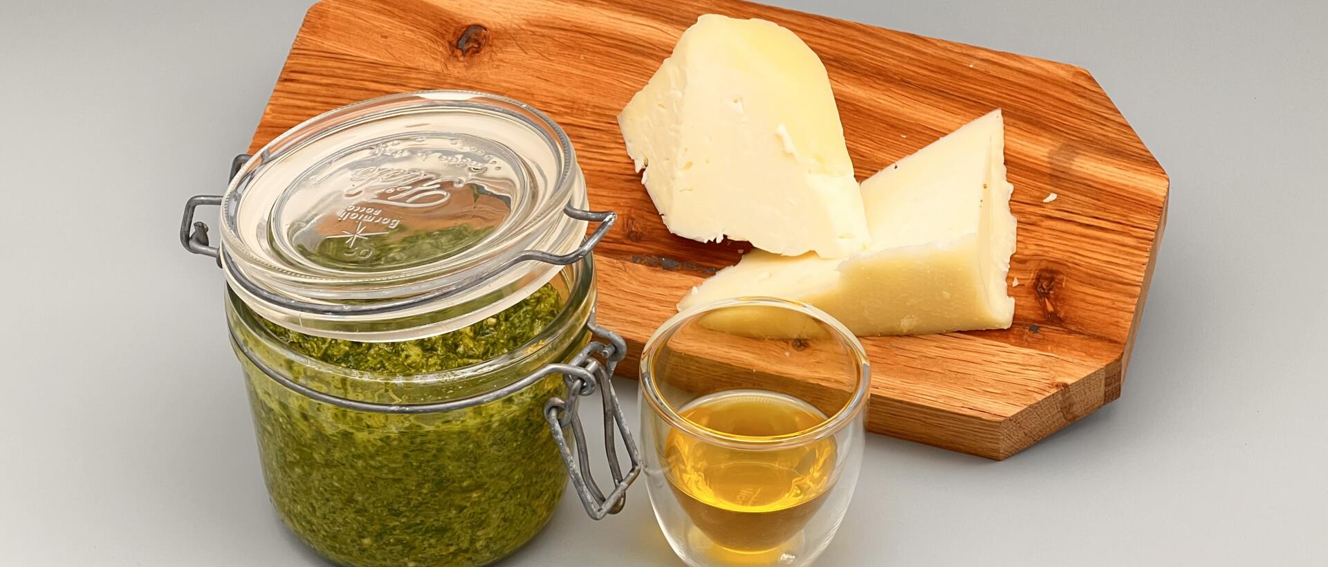 Bärlauchpesto mit Pecorino