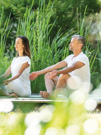 Yoga im Garten